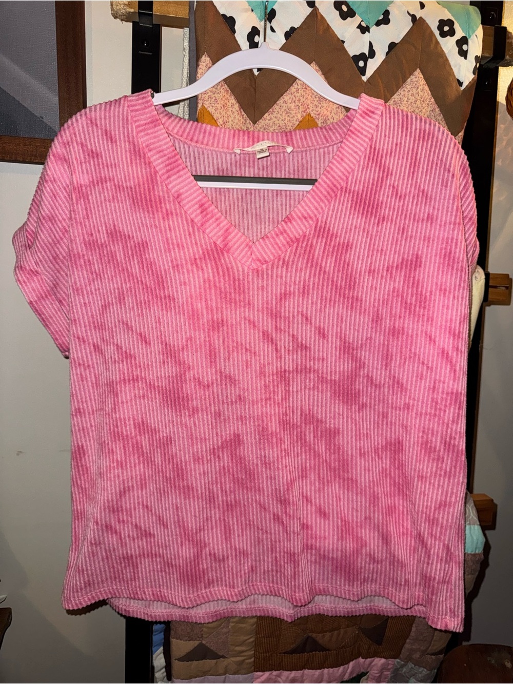 Women's Pink Ribbed V-Neck Short Sleeve Top